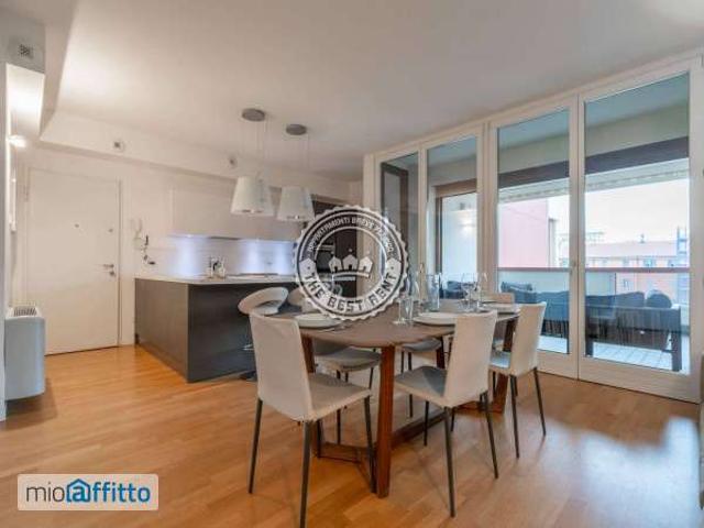 Appartamento arredato con terrazzo Certosa, quarto oggiaro, villa pizzone