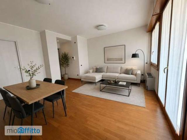 Appartamento arredato con terrazzo Chiesa rossa, cermenate, ripamonti