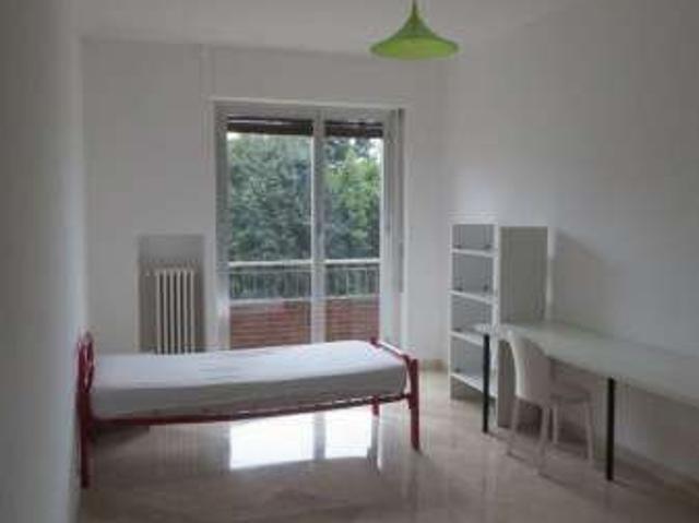 Appartamento arredato con terrazzo Città studi, lambrate, udine, loreto
