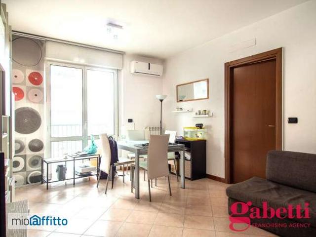 Appartamento arredato con terrazzo Città studi, lambrate, udine, loreto