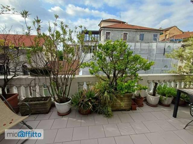Appartamento arredato con terrazzo Città studi, lambrate, udine, loreto
