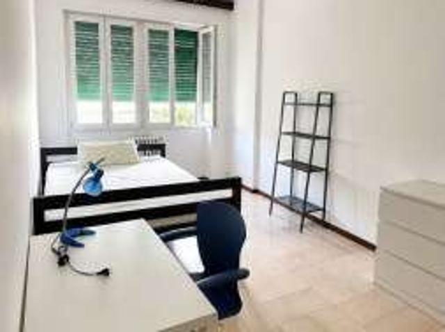 Appartamento arredato con terrazzo Città studi, lambrate, udine, loreto