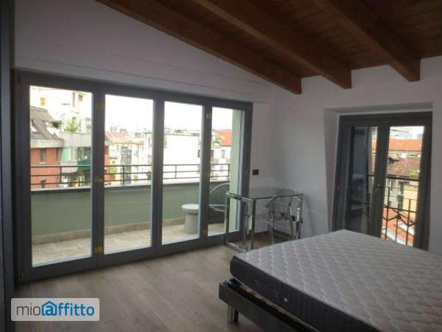Appartamento arredato con terrazzo Città studi, lambrate, udine, loreto