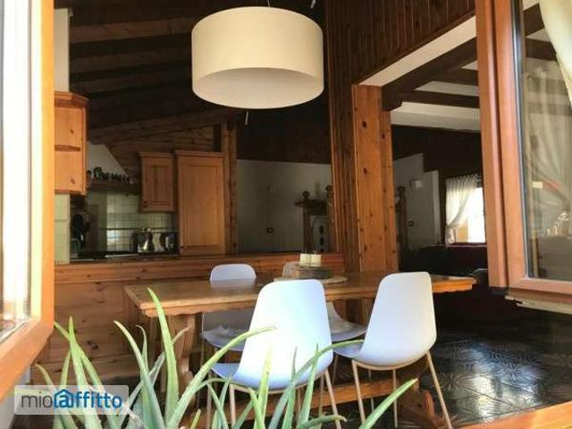 Appartamento arredato con terrazzo Costalta