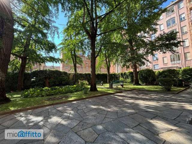 Appartamento arredato con terrazzo Crocetta