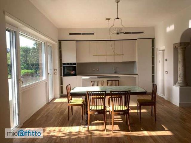Appartamento arredato con terrazzo Eur, laurentino, checchignola, montagnola, fonte meravigliosa