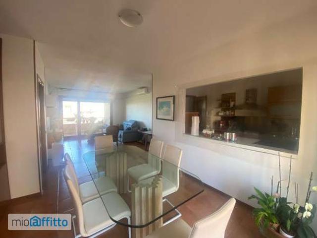 Appartamento arredato con terrazzo Eur, laurentino, checchignola, montagnola, fonte meravigliosa