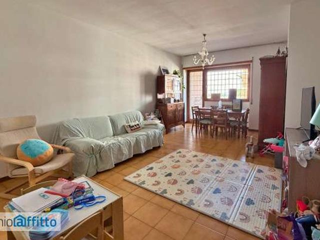 Appartamento arredato con terrazzo Eur, laurentino, checchignola, montagnola, fonte meravigliosa