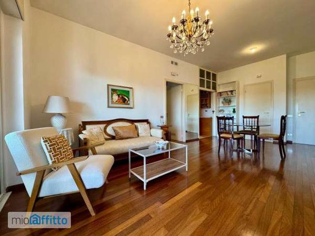 Appartamento arredato con terrazzo Eur, laurentino, checchignola, montagnola, fonte meravigliosa