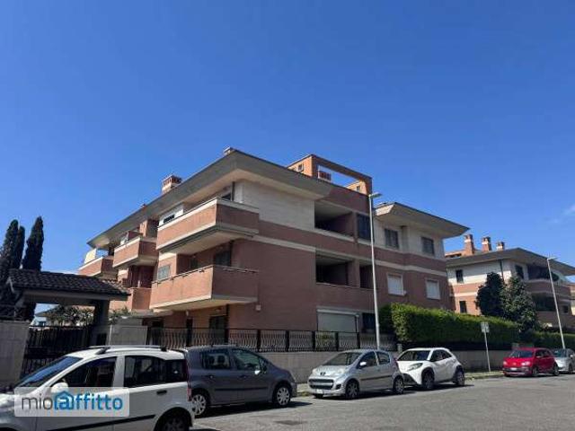 Appartamento arredato con terrazzo Eur, laurentino, checchignola, montagnola, fonte meravigliosa