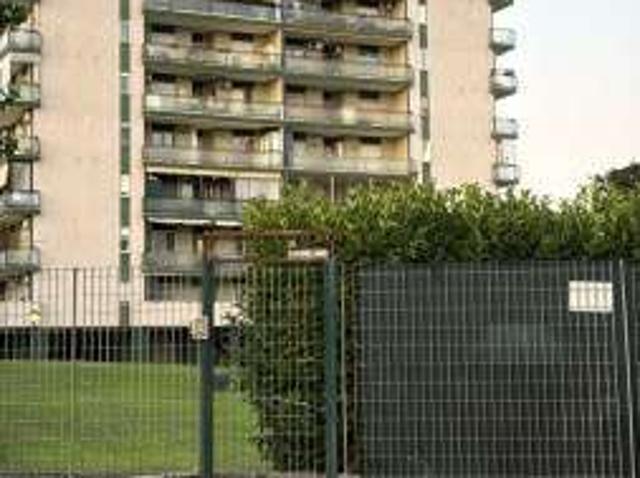 Appartamento arredato con terrazzo Eur, laurentino, checchignola, montagnola, fonte meravigliosa