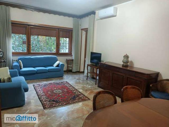 Appartamento arredato con terrazzo Eur, laurentino, checchignola, montagnola, fonte meravigliosa