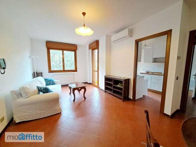 Appartamento arredato con terrazzo Eur, laurentino, checchignola, montagnola, fonte meravigliosa