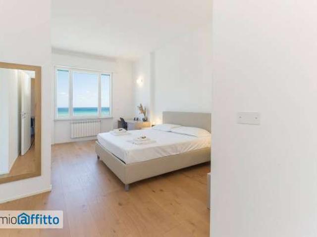 Appartamento arredato con terrazzo Foce