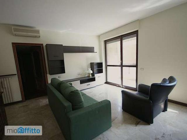 Appartamento arredato con terrazzo Forlanini, umbria, lodi, corvetto, rogoredo