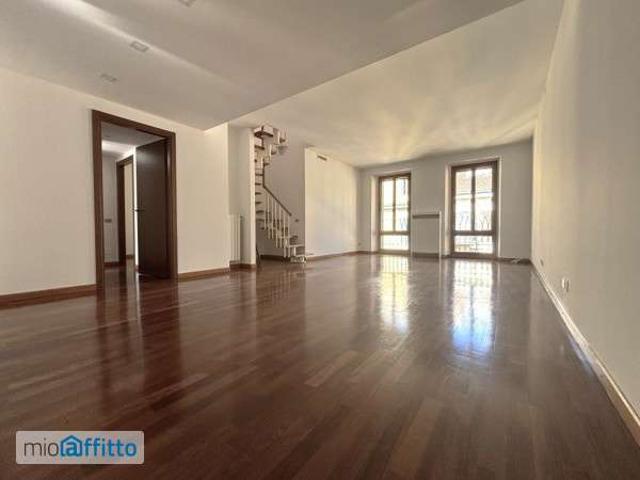 Appartamento arredato con terrazzo Garibaldi, isola, maciachini, monumentale