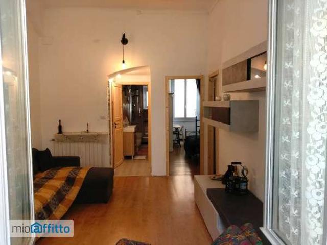 Appartamento arredato con terrazzo Genova