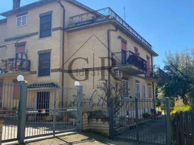 Appartamento arredato con terrazzo Giustiniana, olgiata, cesano