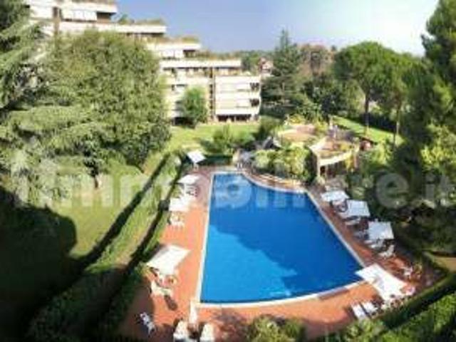 Appartamento arredato con terrazzo Giustiniana, olgiata, cesano