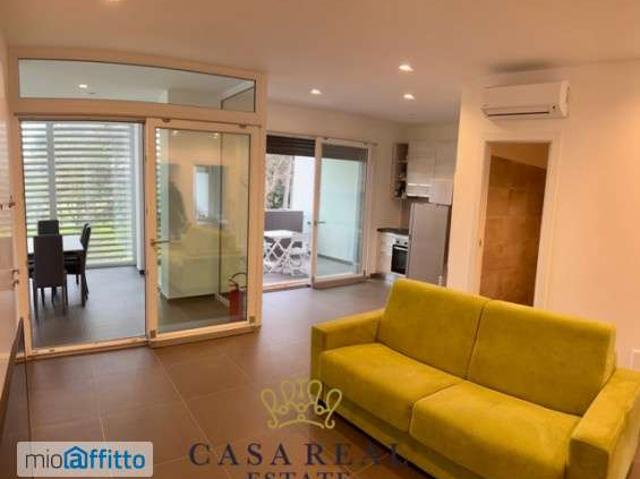 Appartamento arredato con terrazzo Infernetto, axa, casal palocco, madonnetta a roma
