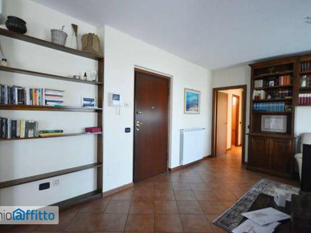 Appartamento arredato con terrazzo Isolotto e legnaia