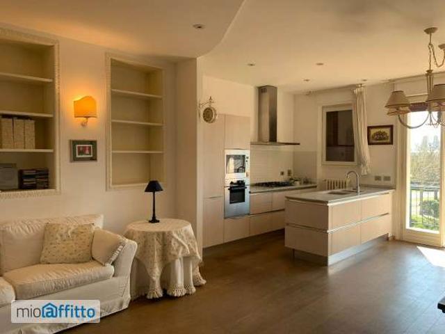 Appartamento arredato con terrazzo Isolotto e legnaia