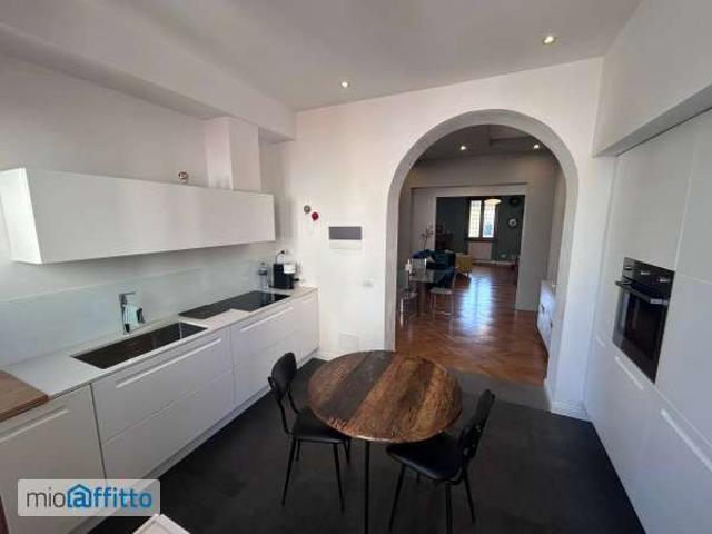 Appartamento arredato con terrazzo Isolotto e legnaia