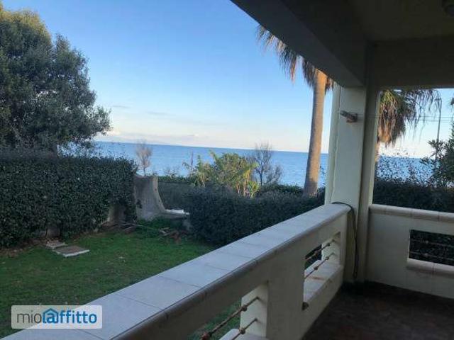 Appartamento arredato con terrazzo La maddalena