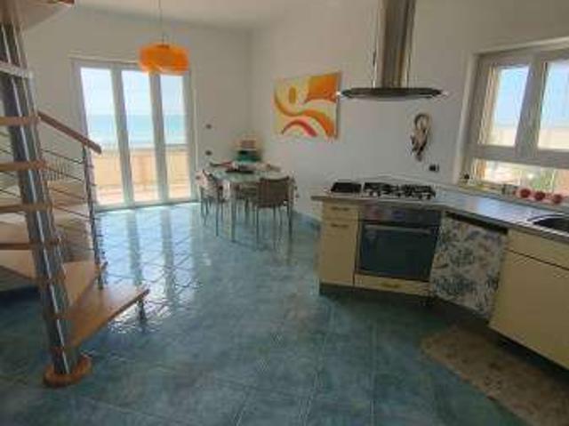 Appartamento arredato con terrazzo Latina