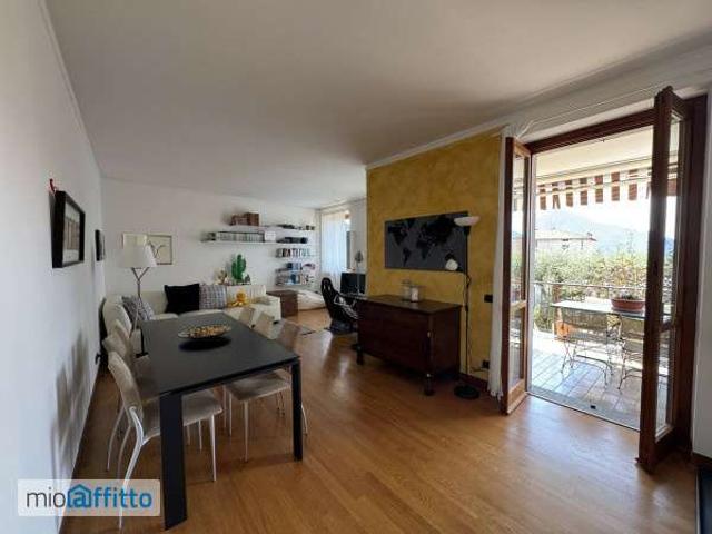 Appartamento arredato con terrazzo Lecco