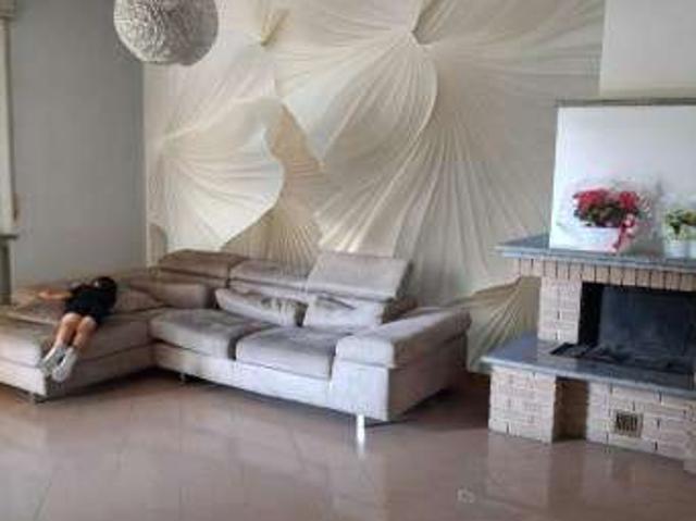 Appartamento arredato con terrazzo Legnano