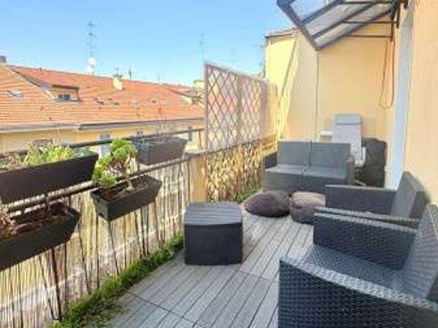 Appartamento arredato con terrazzo P.ta genova, romolo, solari