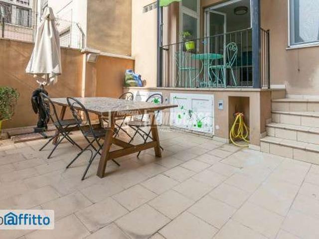 Appartamento arredato con terrazzo P.ta genova, romolo, solari