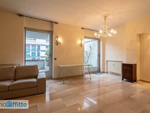 Appartamento arredato con terrazzo P.ta genova, romolo, solari