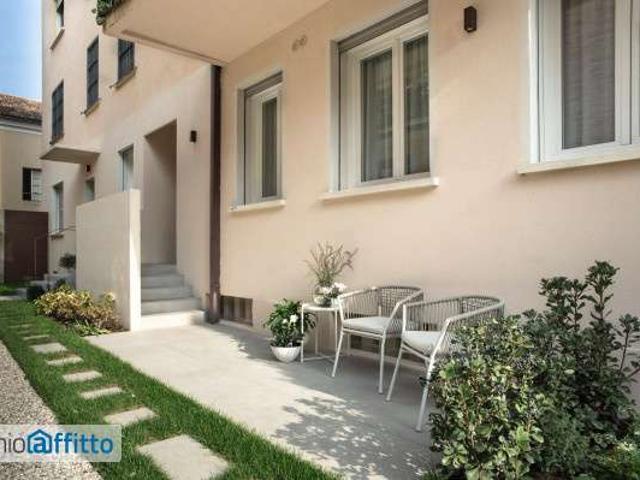 Appartamento arredato con terrazzo Padova