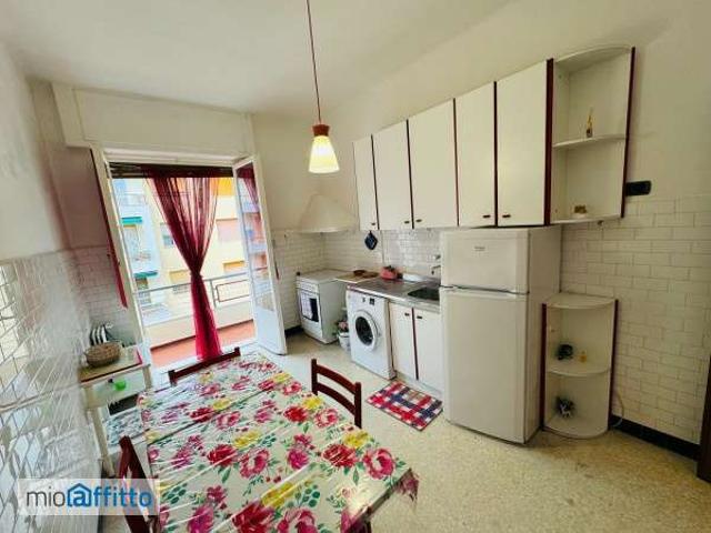 Appartamento arredato con terrazzo Pegli multedo