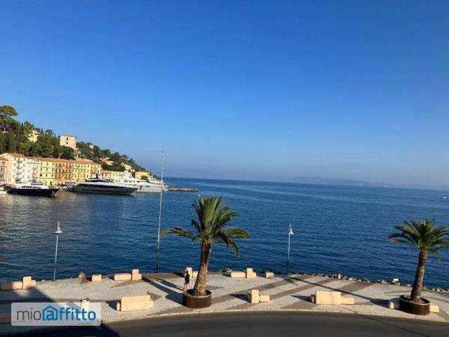 Appartamento arredato con terrazzo Porto santo stefano