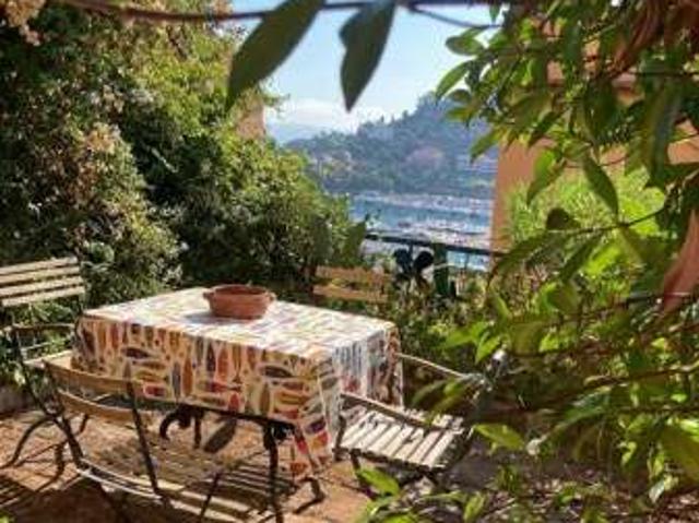 Appartamento arredato con terrazzo Porto santo stefano