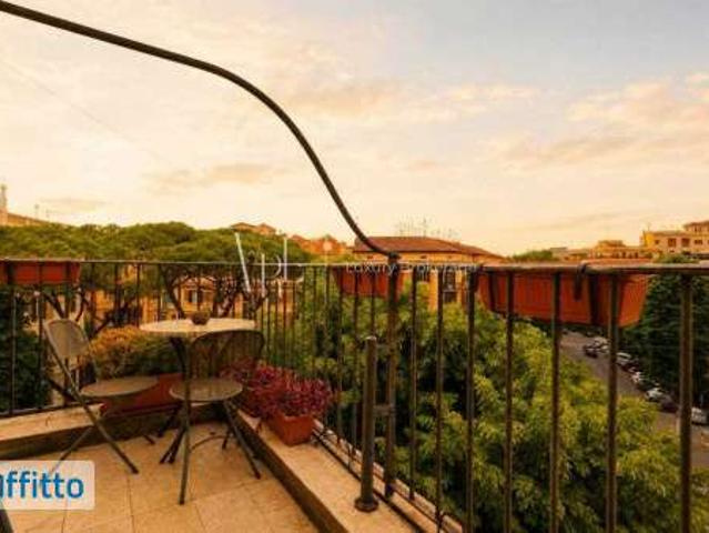 Appartamento arredato con terrazzo Prati, delle vittorie, borgo pio