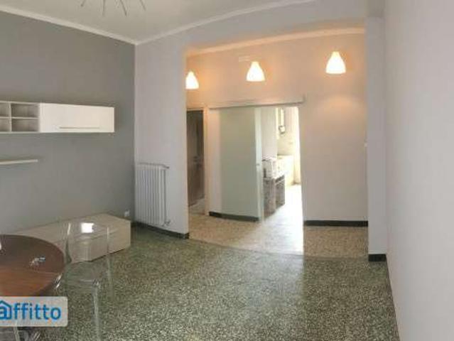 Appartamento arredato con terrazzo Prima periferia saione