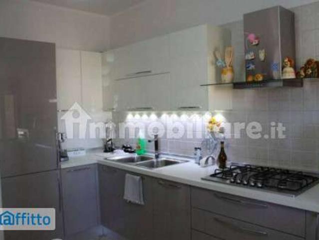 Appartamento arredato con terrazzo Quattromiglia