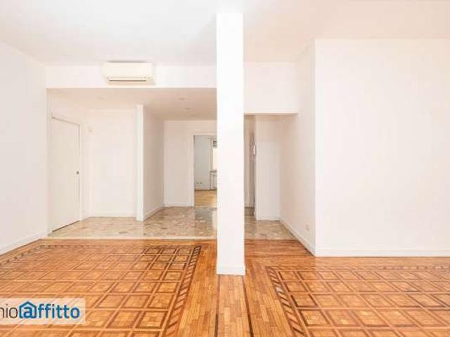 Appartamento arredato con terrazzo Repubblica, stazione centrale