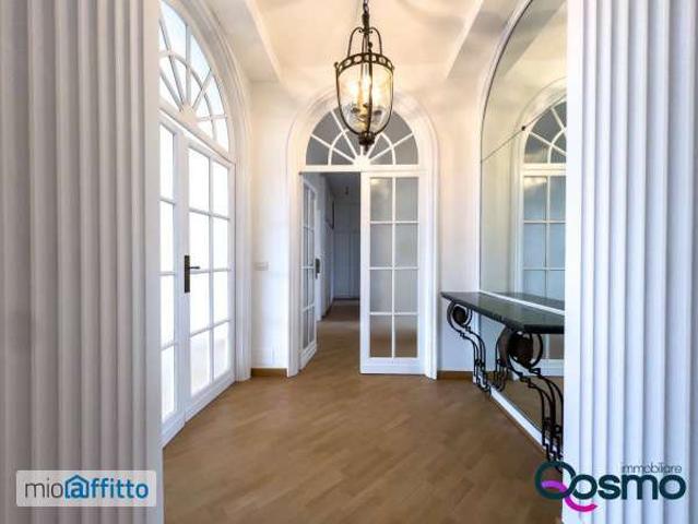 Appartamento arredato con terrazzo Repubblica, stazione centrale