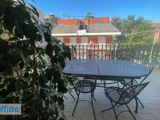 Appartamento arredato con terrazzo Rimini
