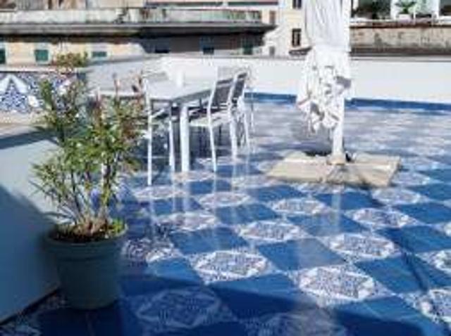 Appartamento arredato con terrazzo Stella