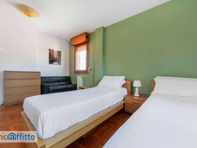 Appartamento arredato con terrazzo Saffi