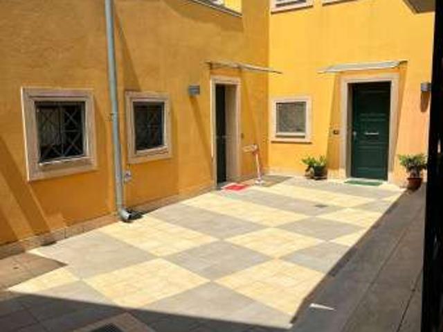 Appartamento arredato con terrazzo Saxarubra, labaro, prima porta