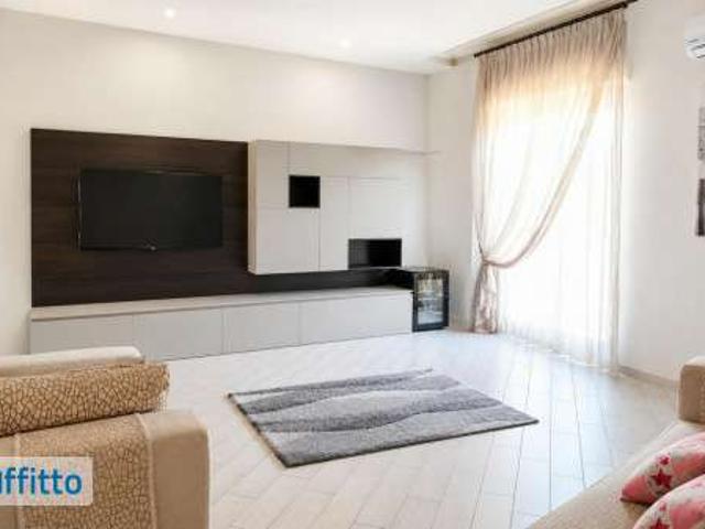 Appartamento arredato con terrazzo Soccavo