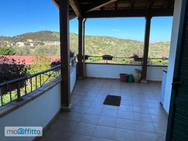 Appartamento arredato con terrazzo Tufolo, farina