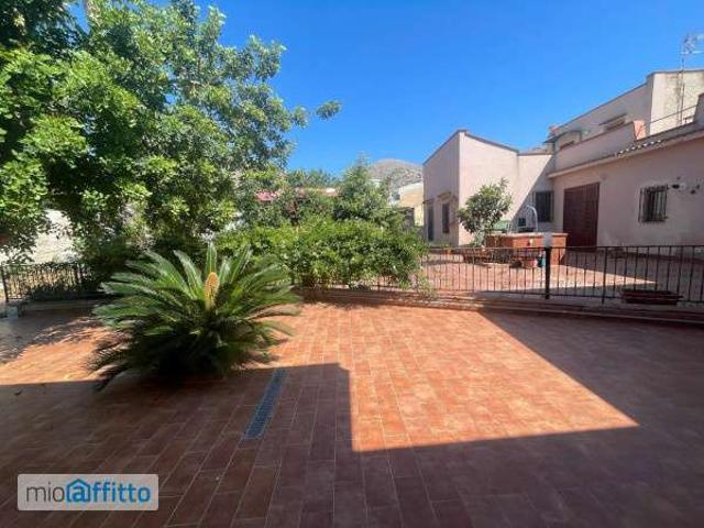 Appartamento arredato con terrazzo Tommaso natale